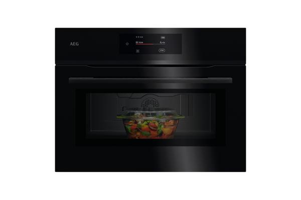 Vgradna kompaktna pečica z MW funkcijo AEG NKM7N721B