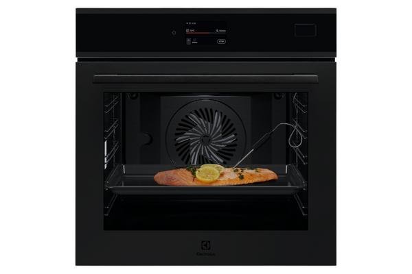 Vgradna pečica Electrolux EOB9S3XT