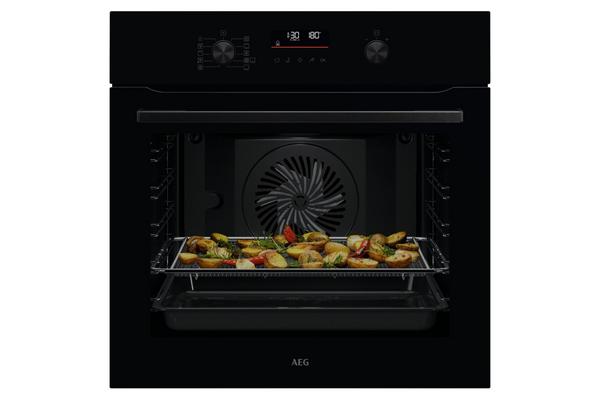 Vgradna pečica AEG NBS6P53AK