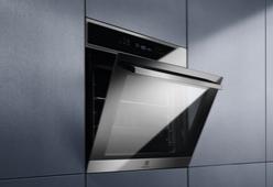 Vgradna pečica Electrolux EOE7P31X